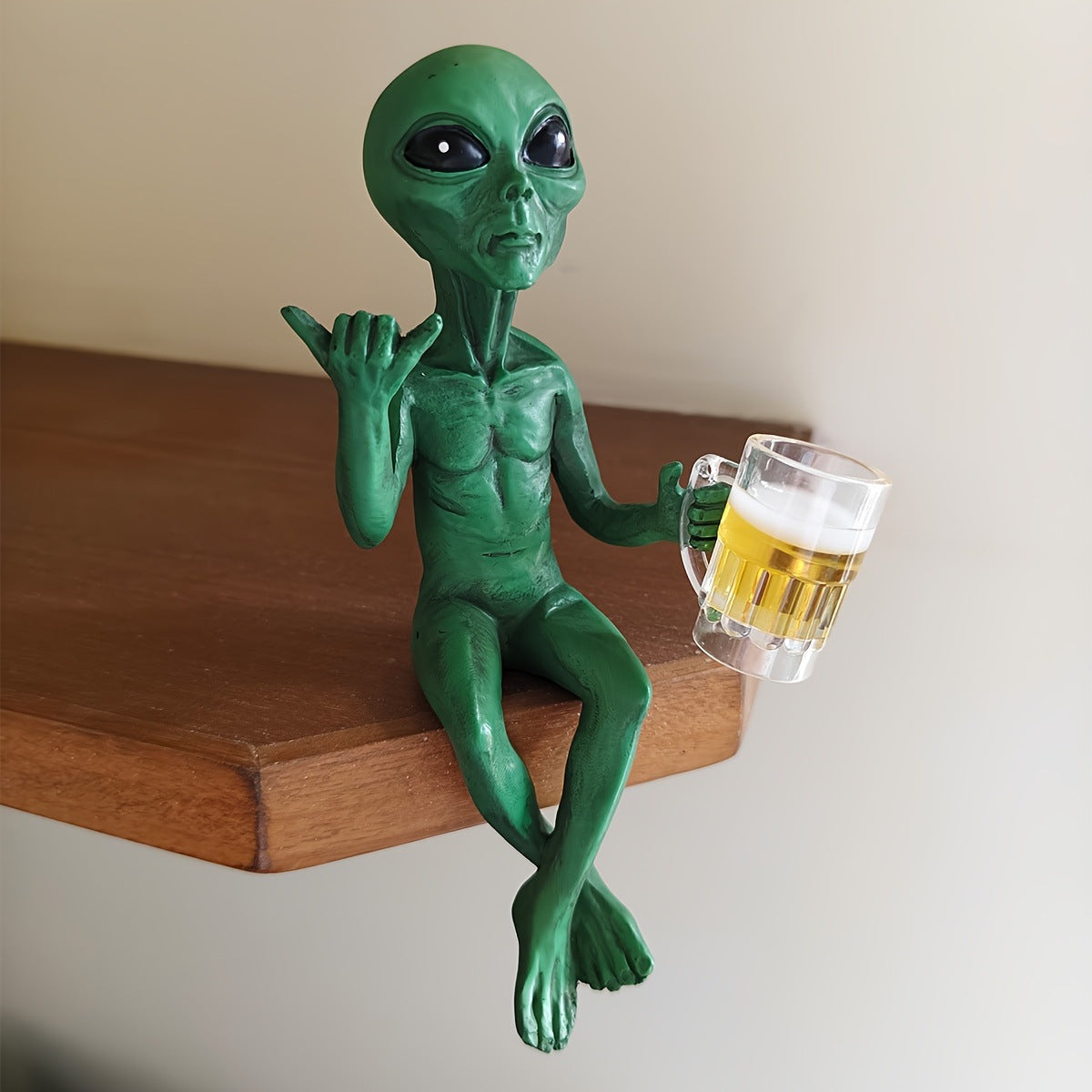 [Cross-Border Hot Sale] Alien Resin Ornaments Ufo Indoor And Outdoor Garden Decoration Small Statues Home Decoration